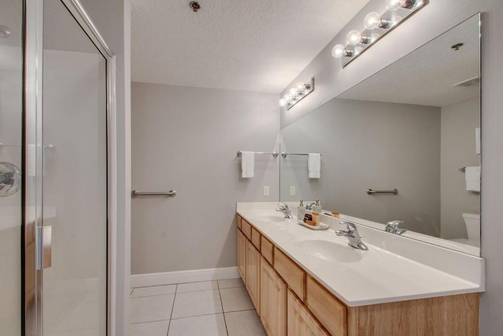 Blessings, Beach, Bay View Apartment Destin