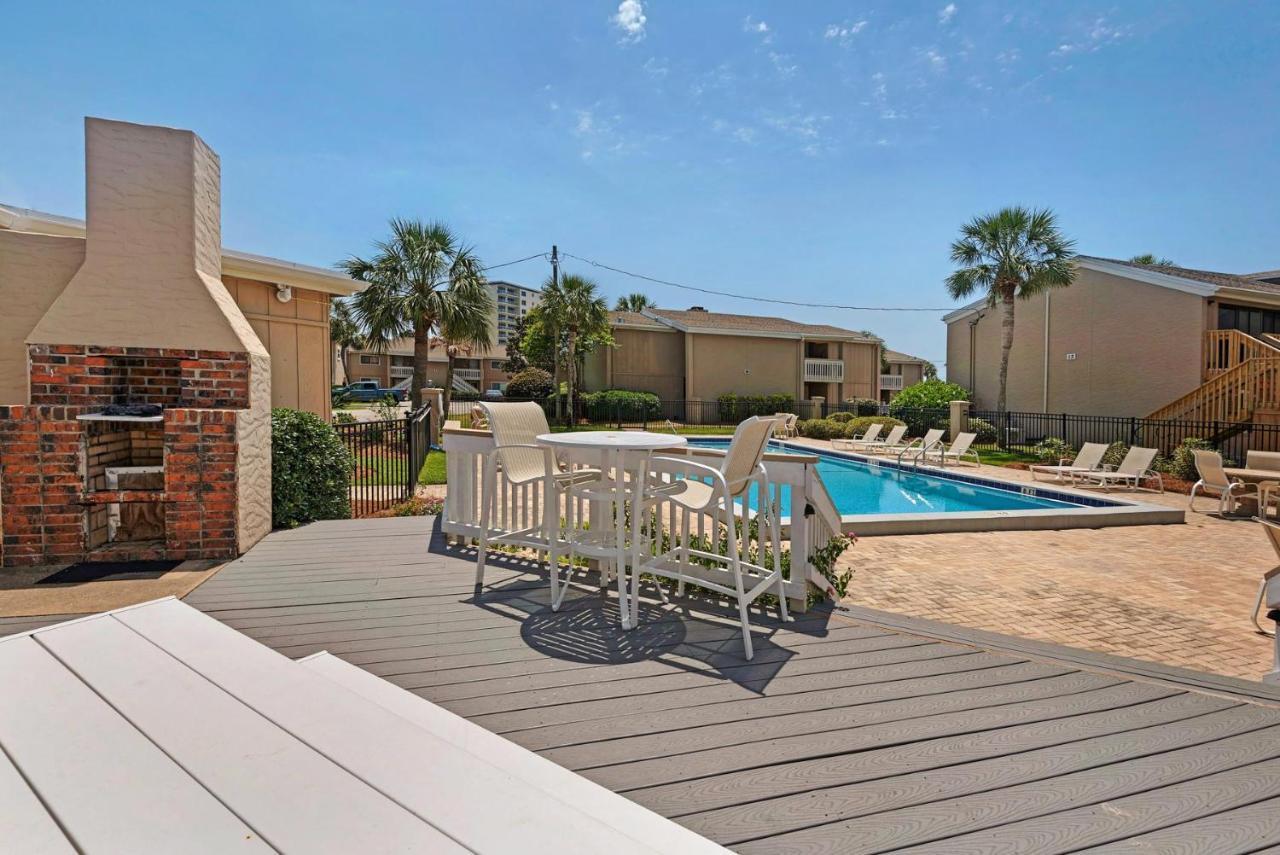 Chateau La 16e Holiday home