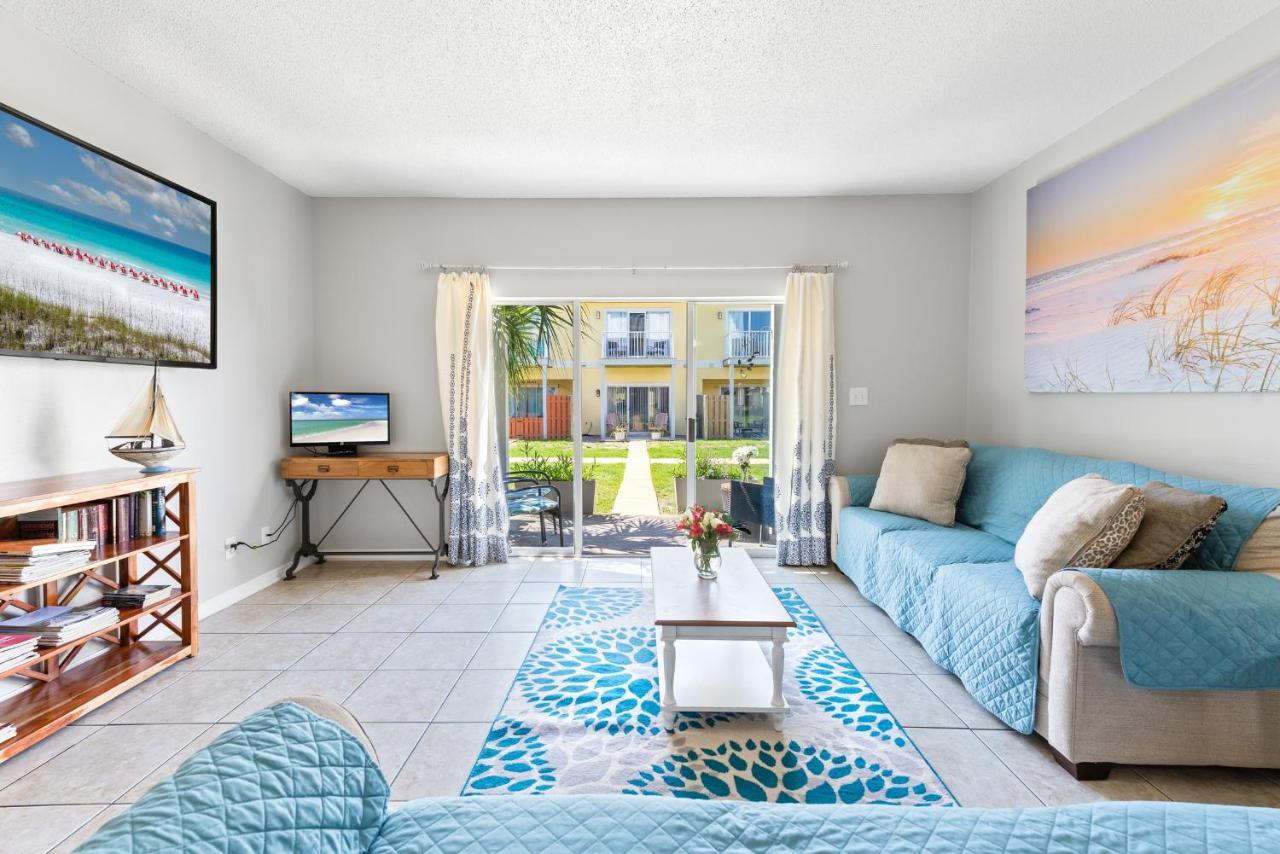 House 5min Walk To Beach, Pool, Close To Shops And Activities * Destin