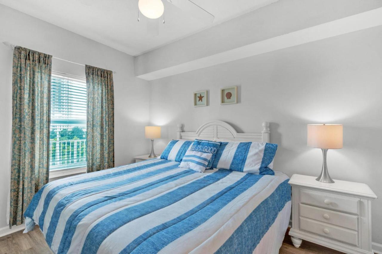 Holiday home Majestic Sun 301b
