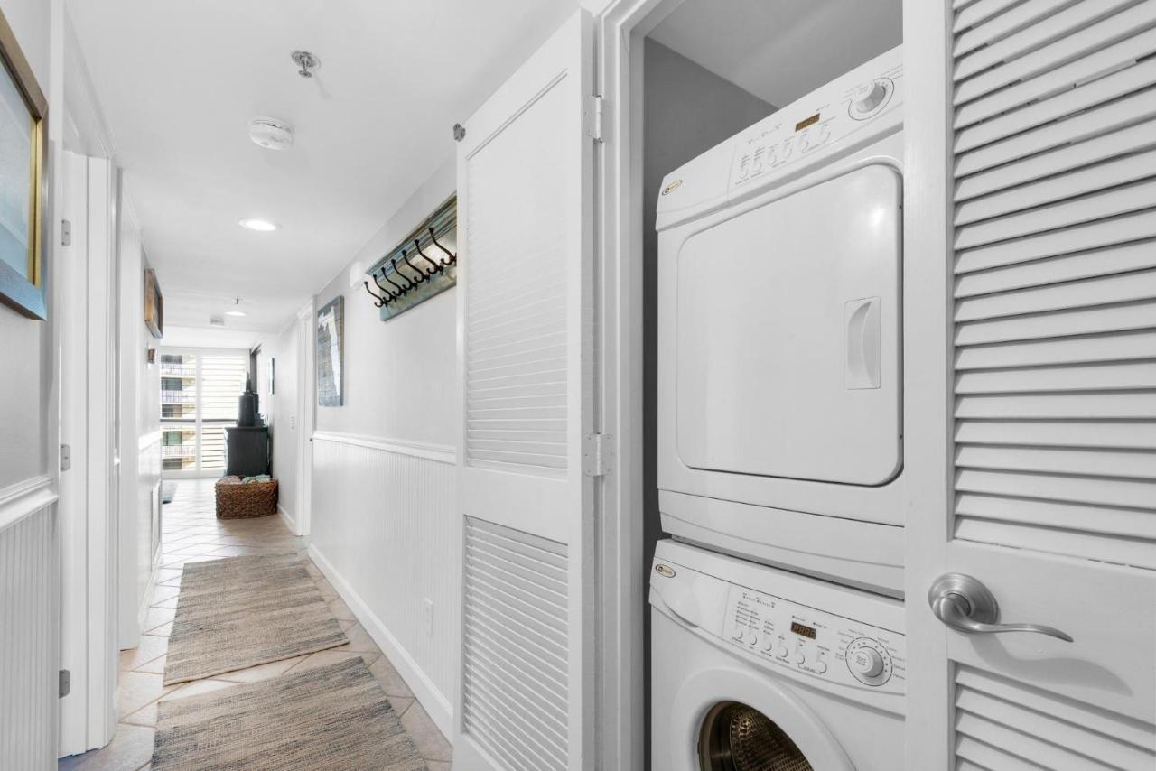 Mainsail 243 * Destin