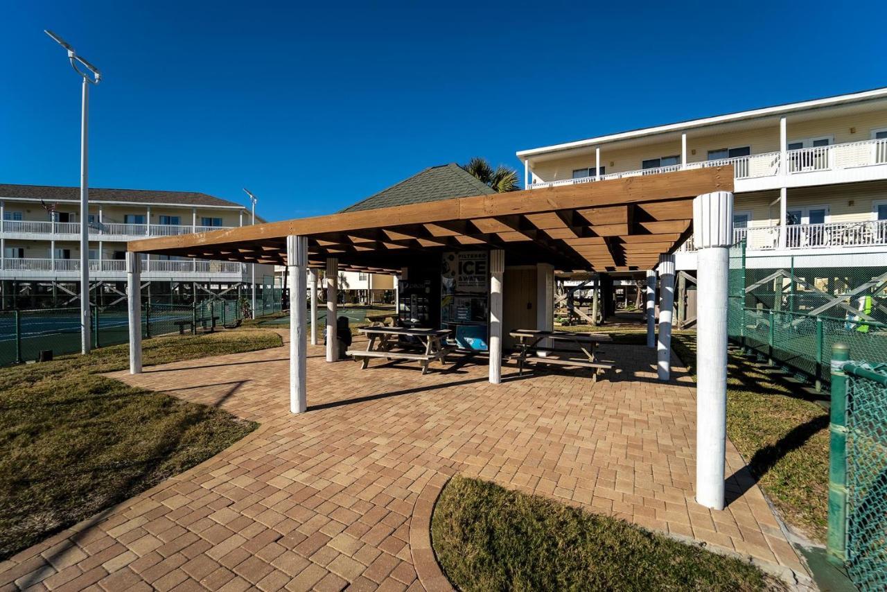 Sandpiper Cove 9103 *