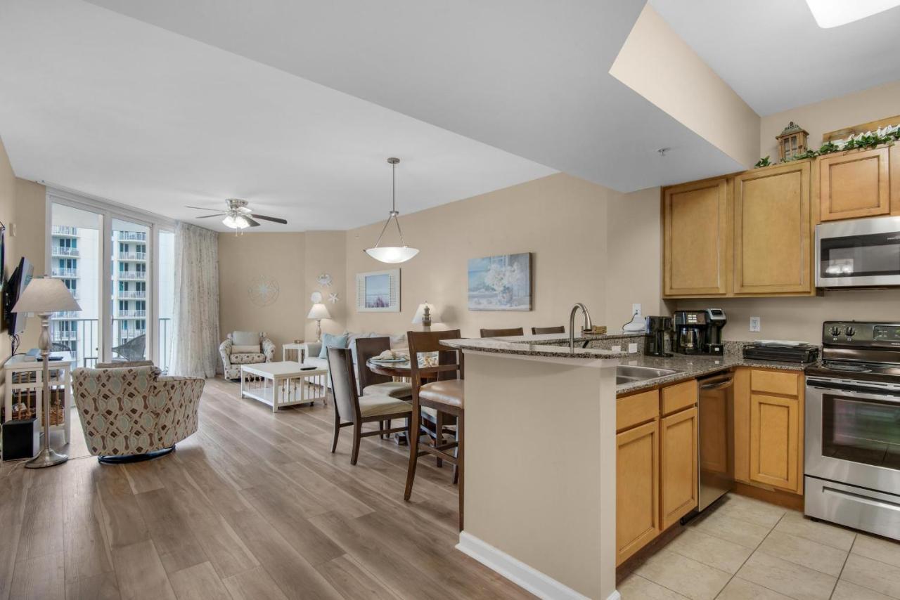 Apartment Palms #1813 Jr. 2br *