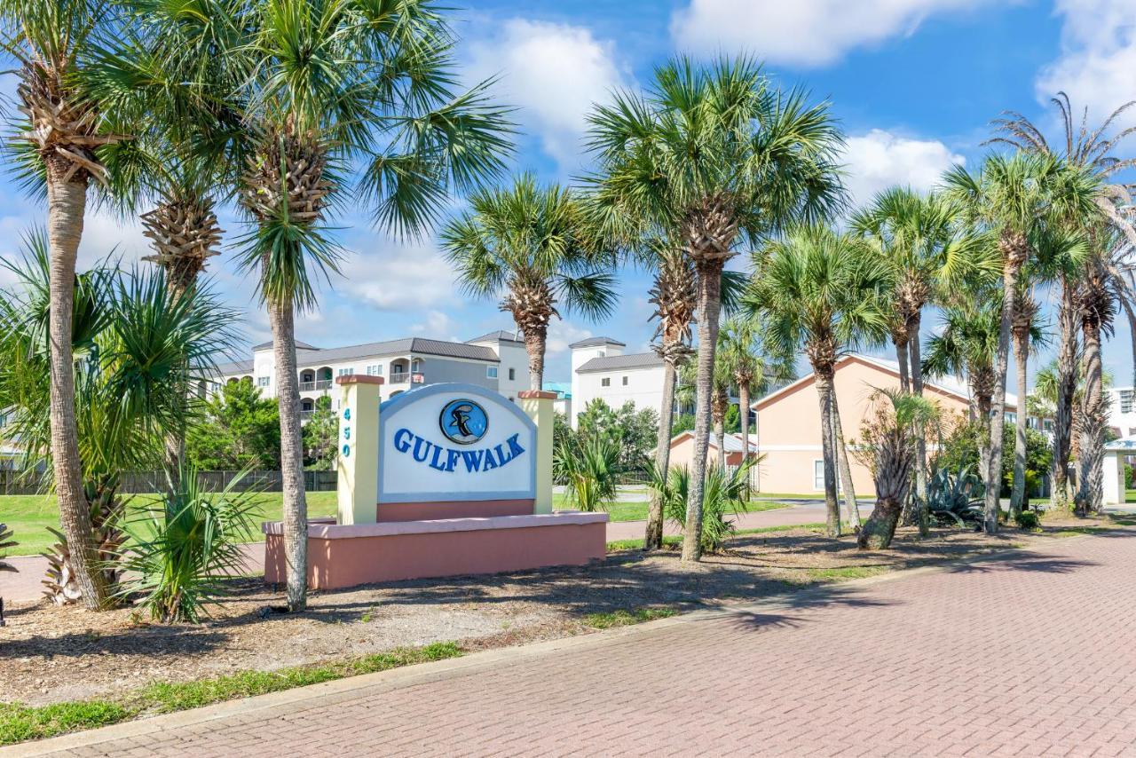 House 5min Walk To Beach, Pool, Close To Shops And Activities Holiday home Destin