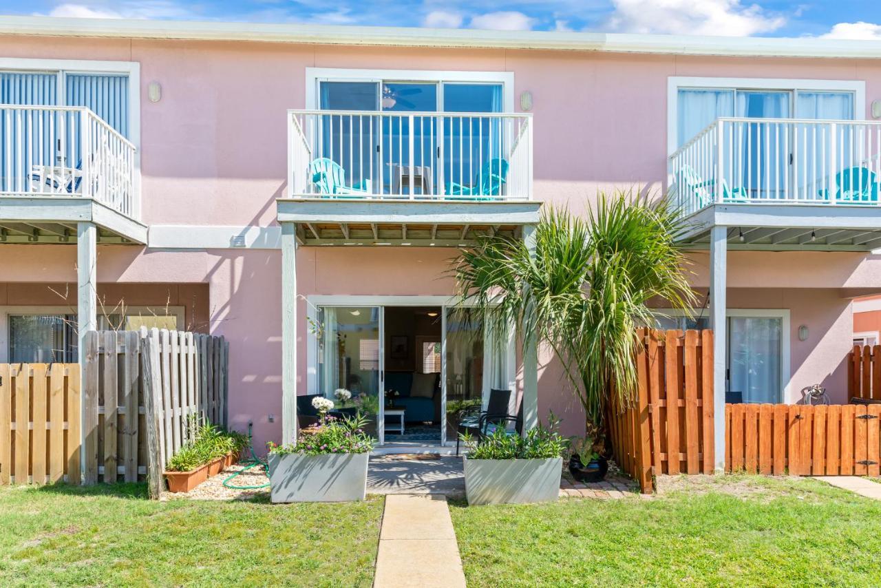 House 5min Walk To Beach, Pool, Close To Shops And Activities Destin