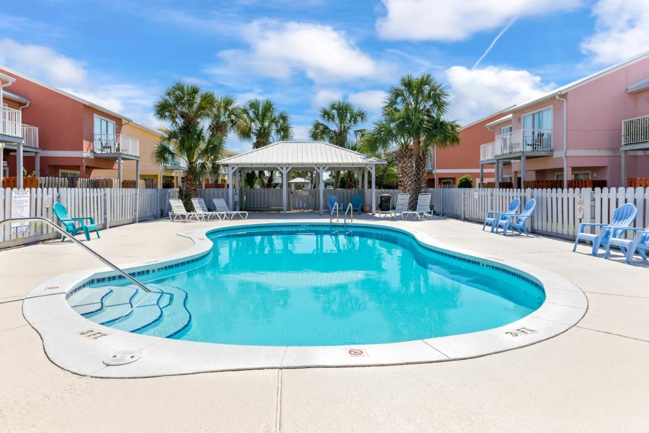 House 5min Walk To Beach, Pool, Close To Shops And Activities Destin