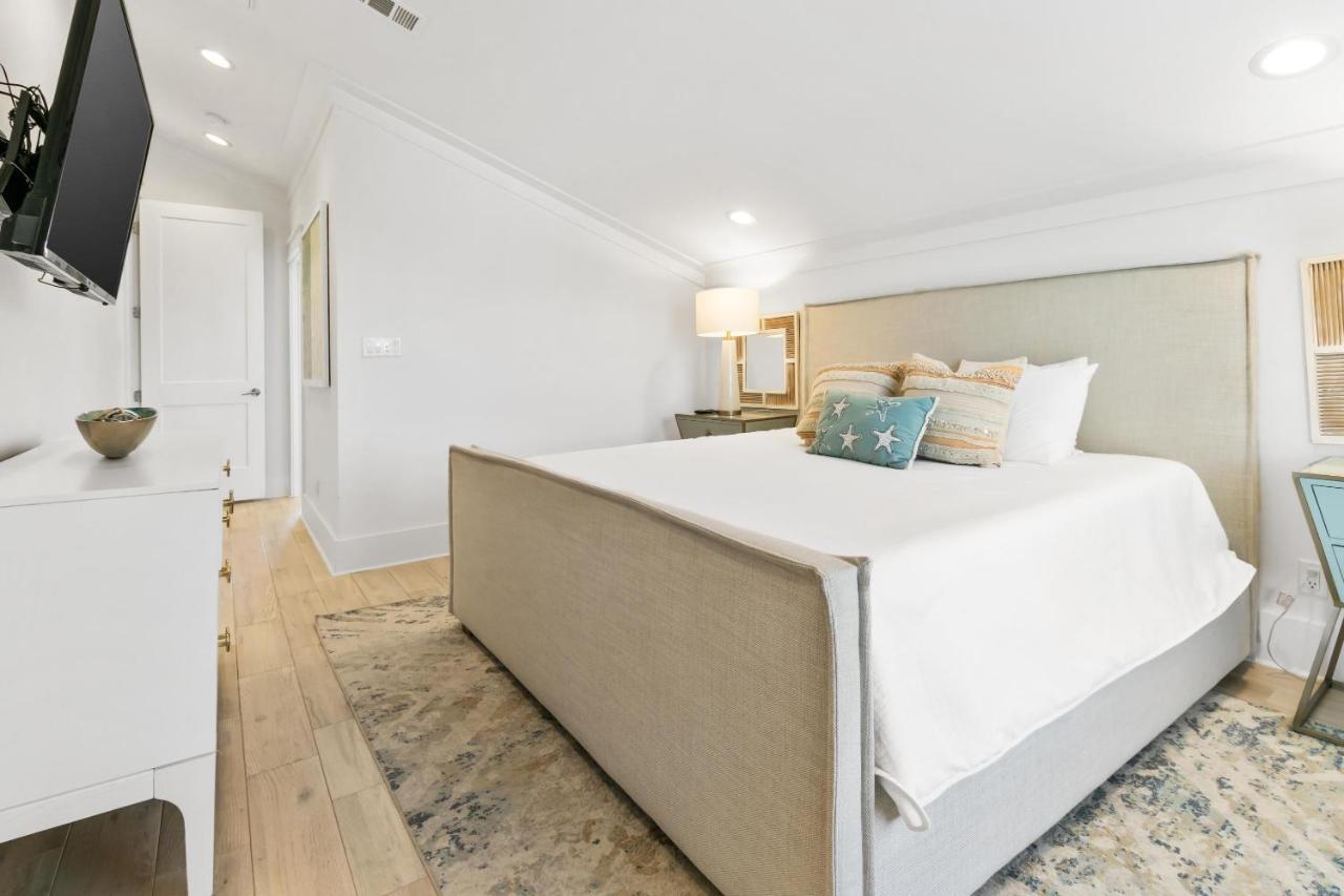 Destins Gem Holiday home *
