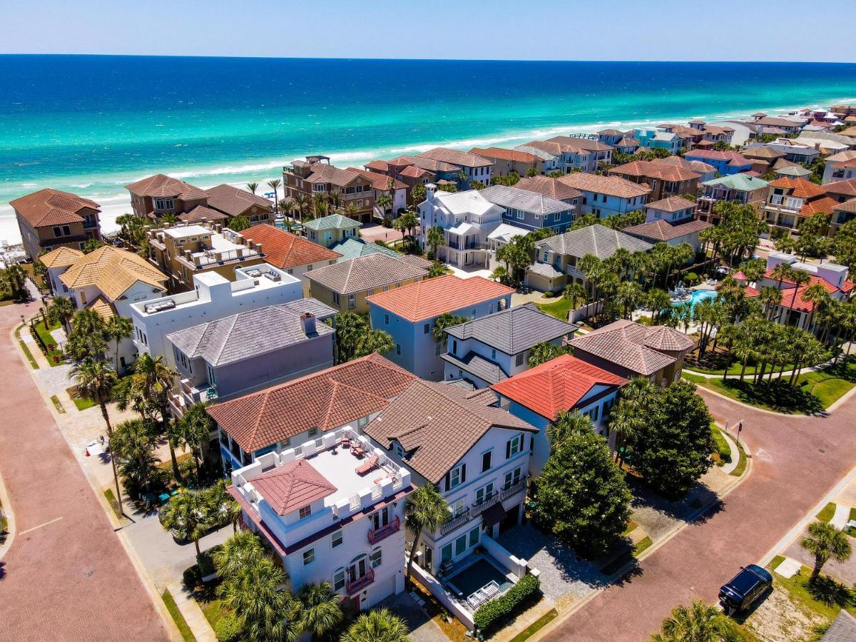 Destins Gem Holiday home *