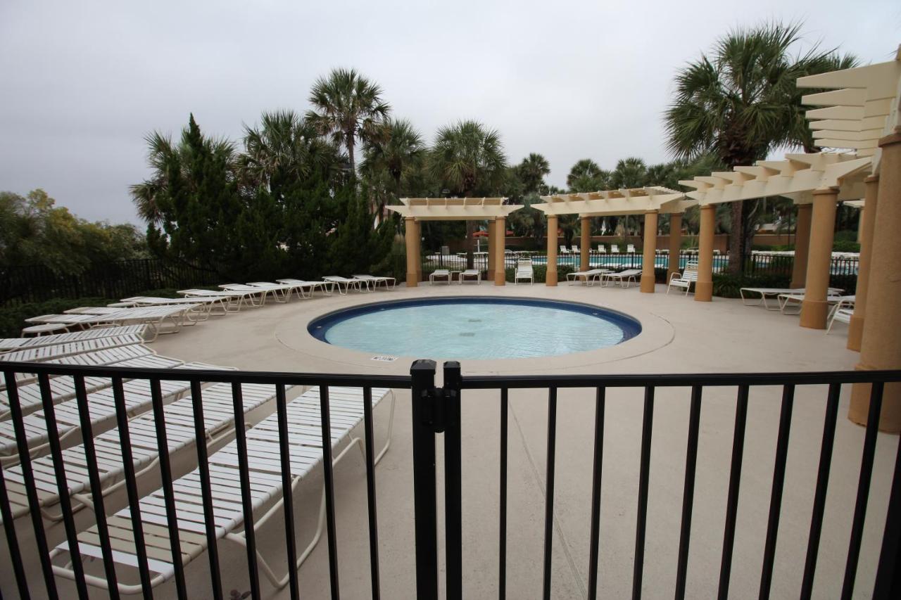 Holiday home Golf Cart. Remodeled Condo! Westwinds 4727 Gulf Front. Larger Floorplan!! Wonderful Pool *