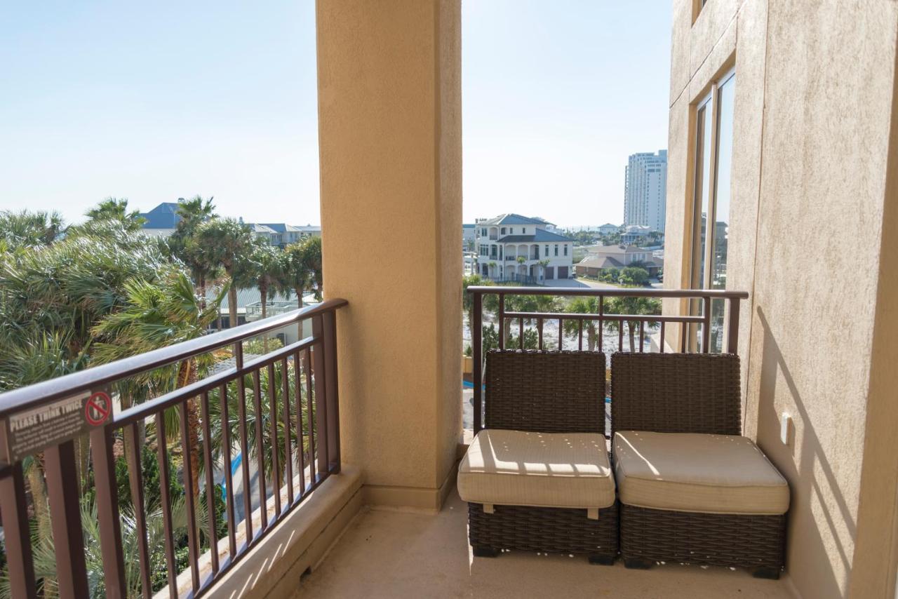Golf Cart. Remodeled Condo! Westwinds 4727 Gulf Front. Larger Floorplan!! Wonderful Pool Holiday home Destin