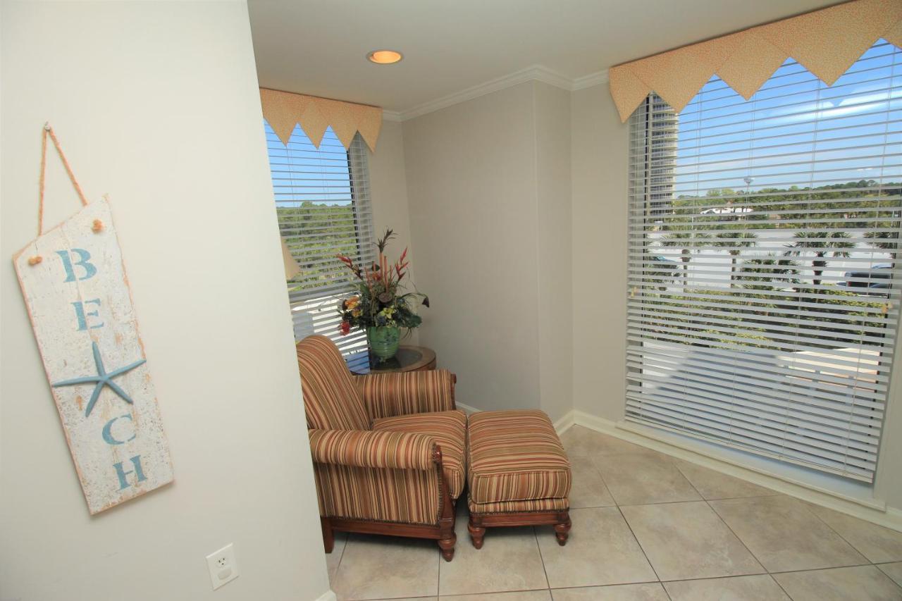 Holiday home Golf Cart. Remodeled Condo! Westwinds 4727 Gulf Front. Larger Floorplan!! Wonderful Pool Destin
