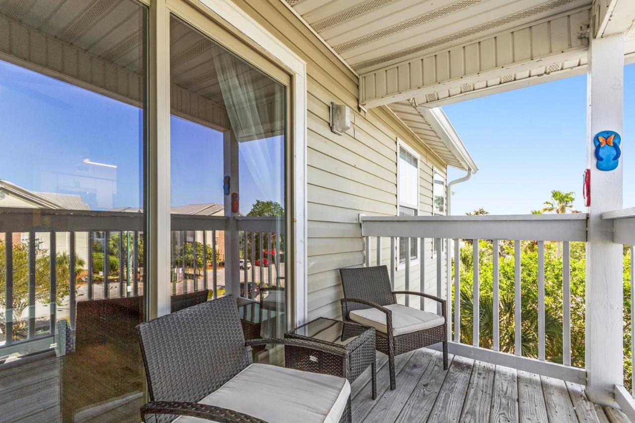 Seaside Serenity Near With Pool, Gym, Balcony * Destin