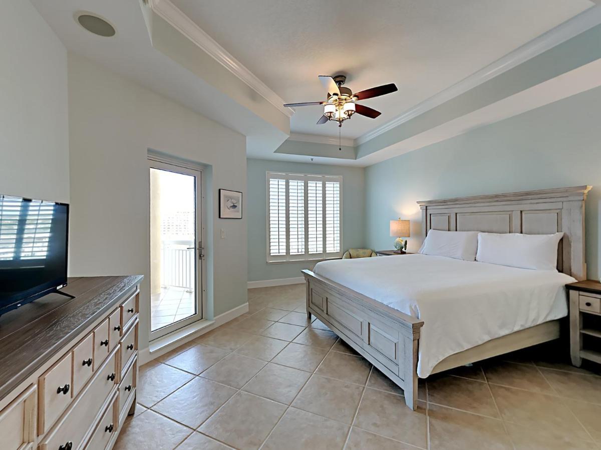 Apartment Harbor Landing 601a