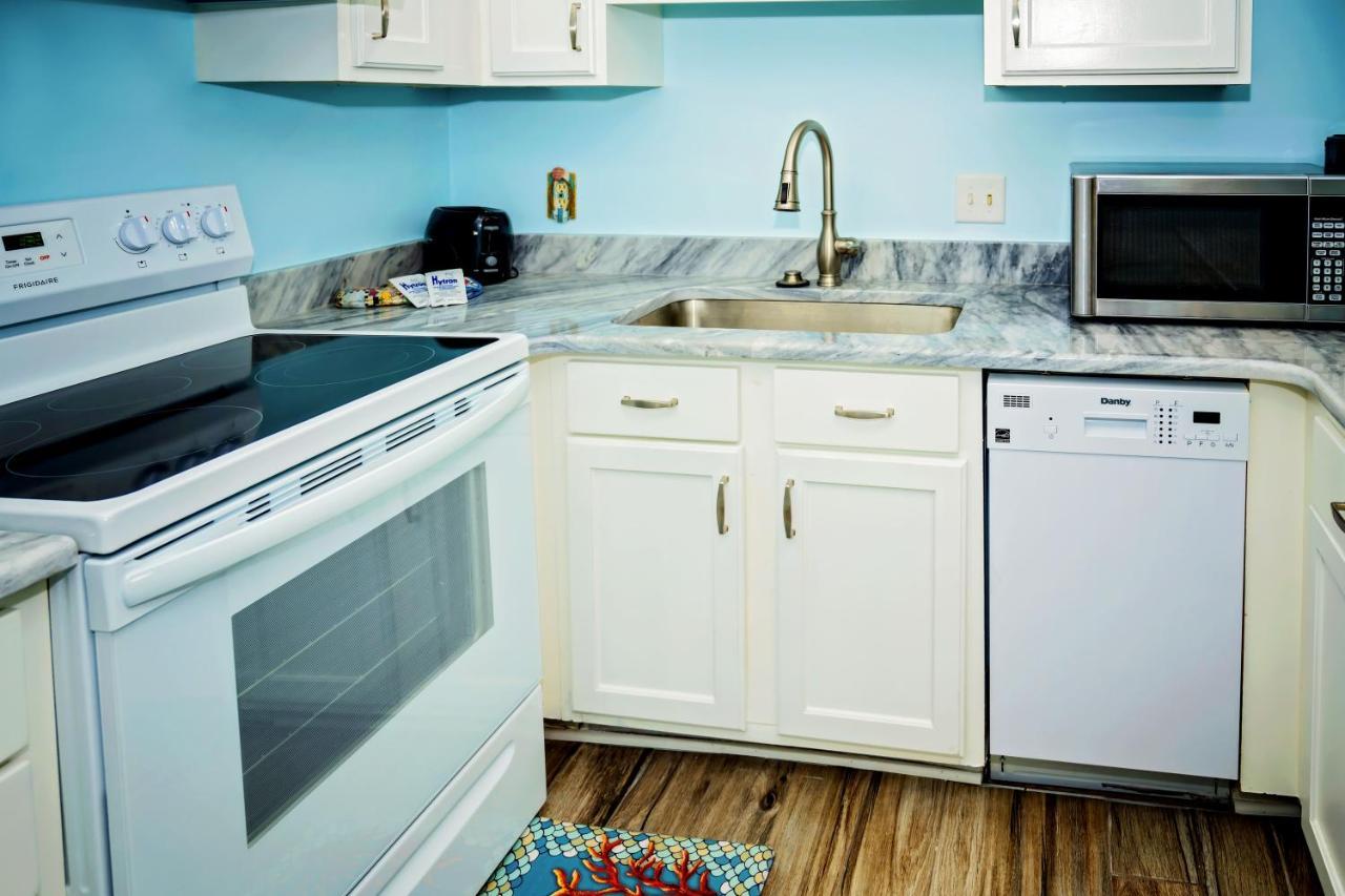 The Seven Seas Sea Scenic 98 Florida Remodeled *