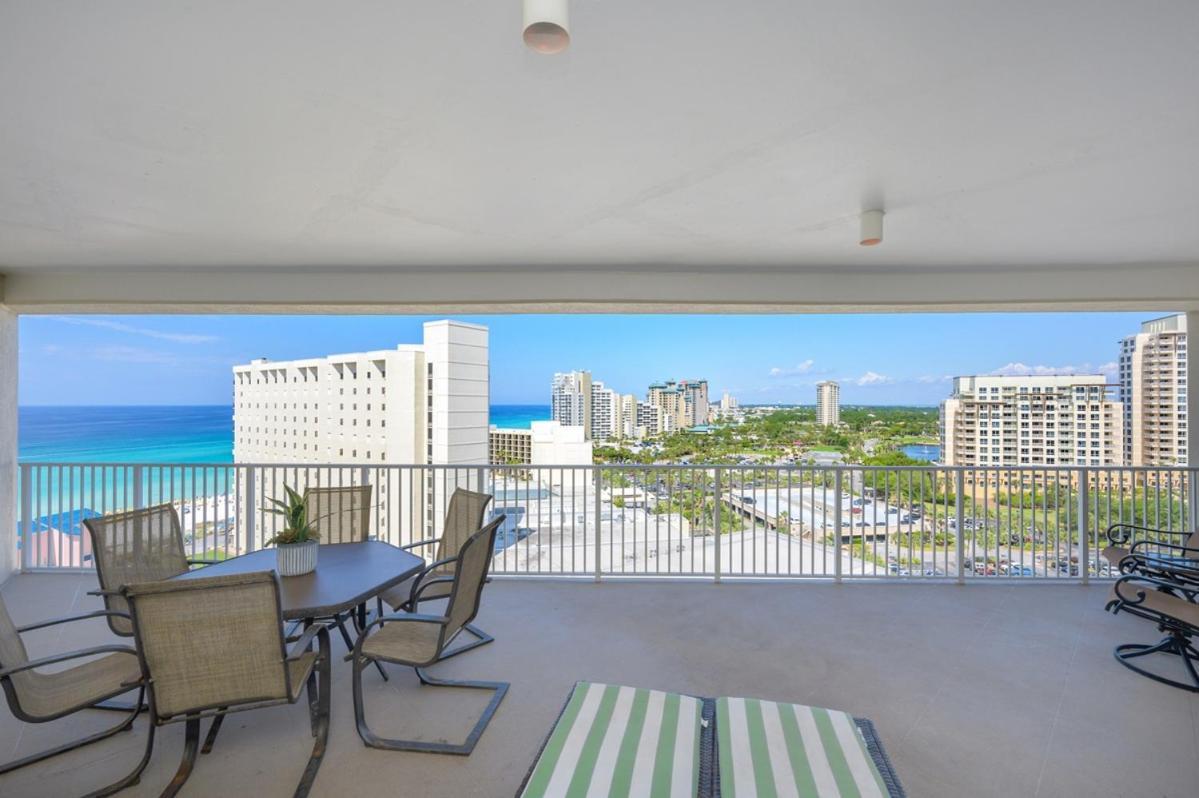 Apartment Tops'l 1111 *