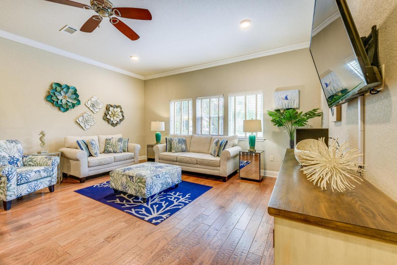 Miramar With Pool - Walk To Beach! Apartment *