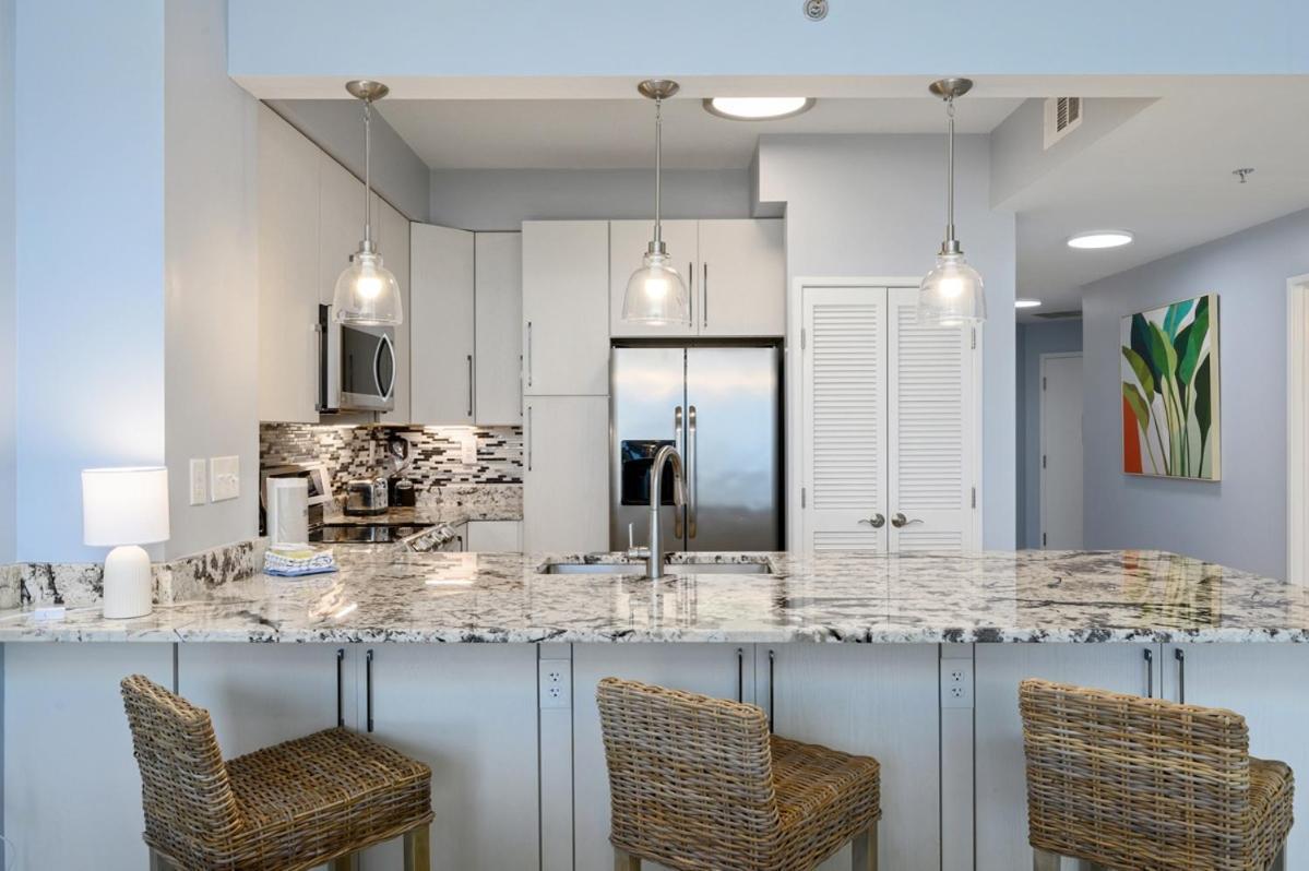 Apartment Tops'l 1111 *