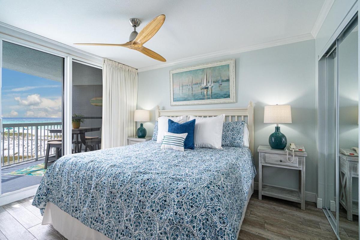 Pelican312 * Destin