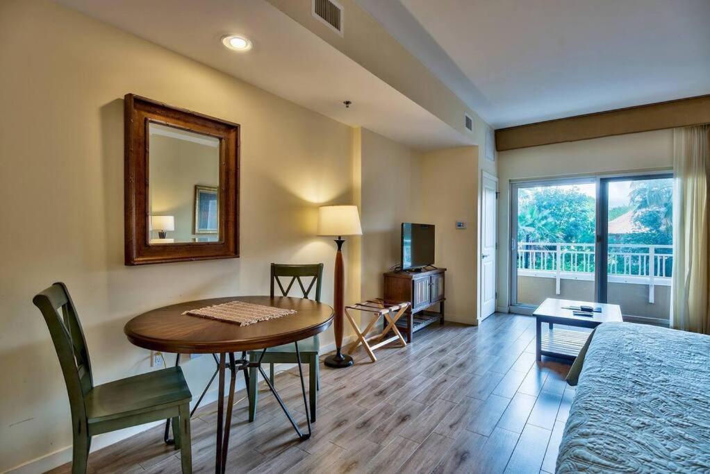 Luau - Sandestin Apartment