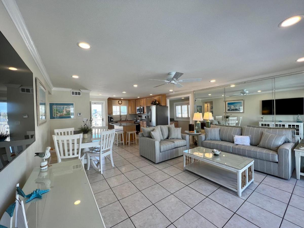 Sandpiper Cove 2148 * Destin