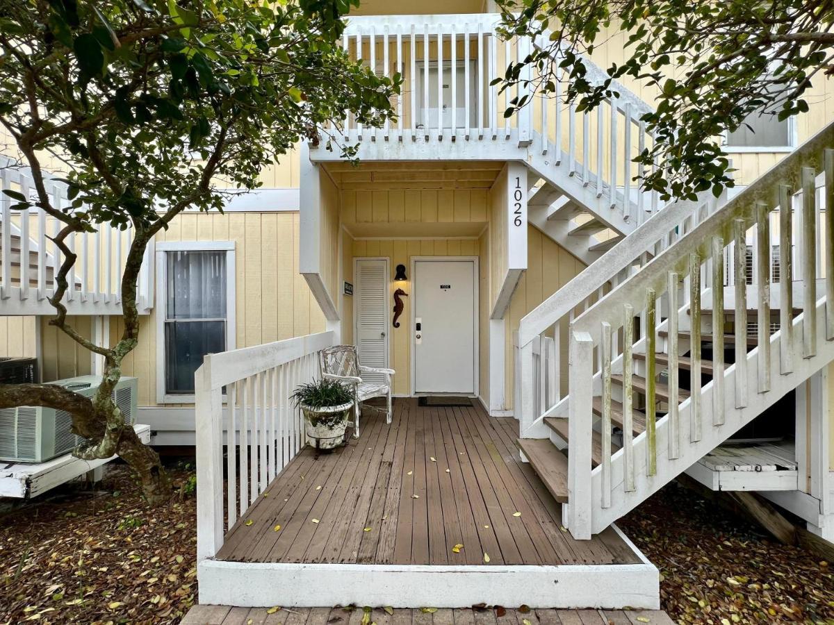 Sandpiper Cove 1026 * Destin