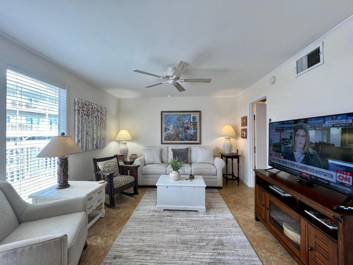 Sandpiper Cove 1026 *
