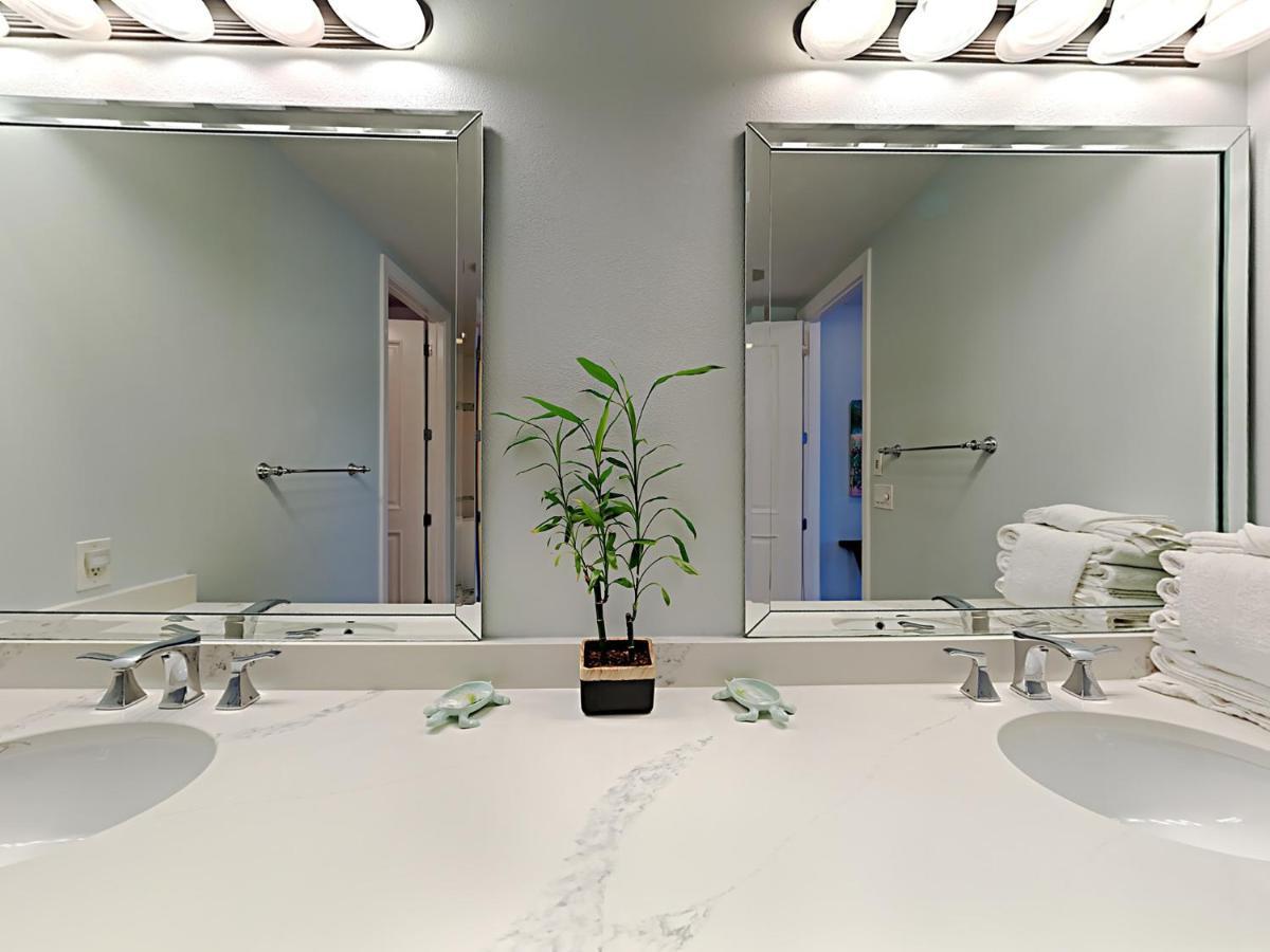 Apartment Harbor Landing 601a