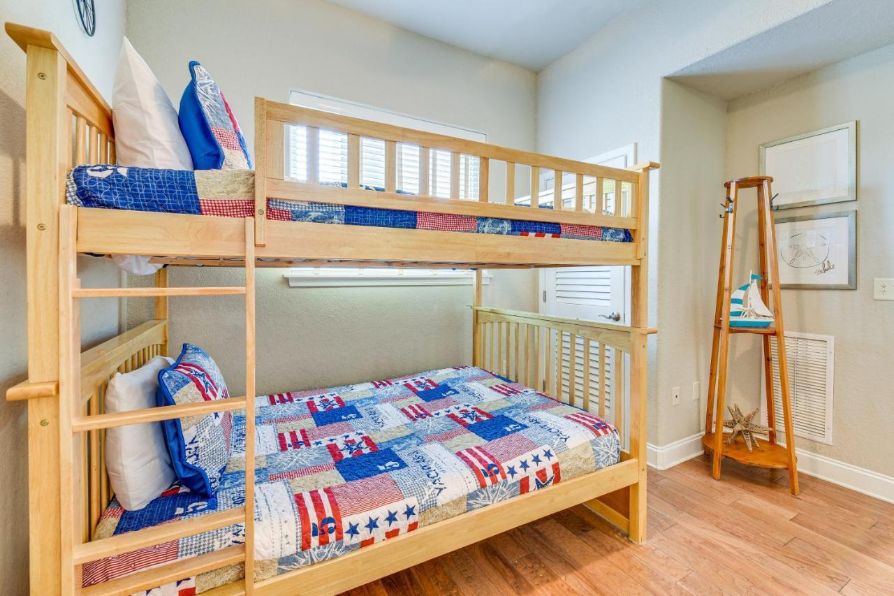 Apartment Miramar With Pool - Walk To Beach!