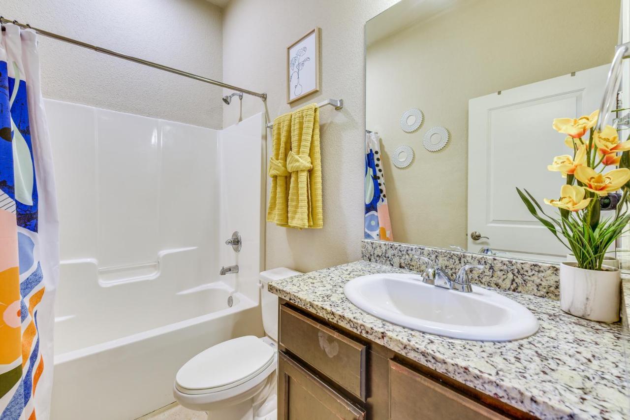 Miramar With Pool - Walk To Beach! Apartment *
