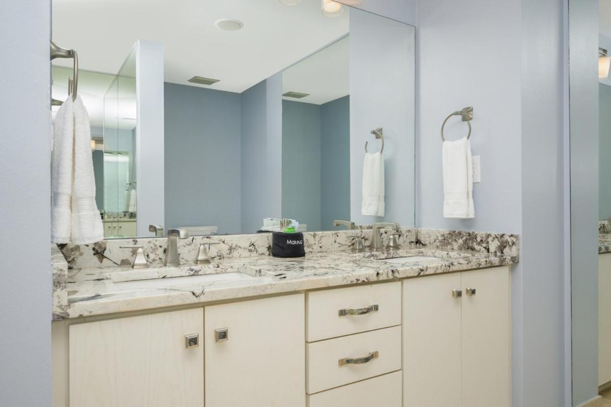 Apartment Tops'l 1111 *