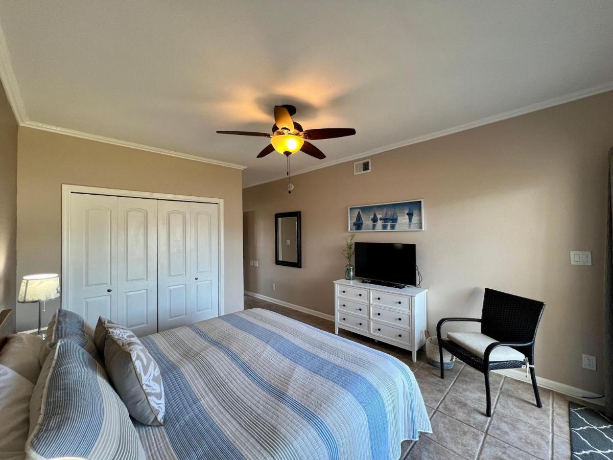 Sandpiper Cove 9113 * Destin