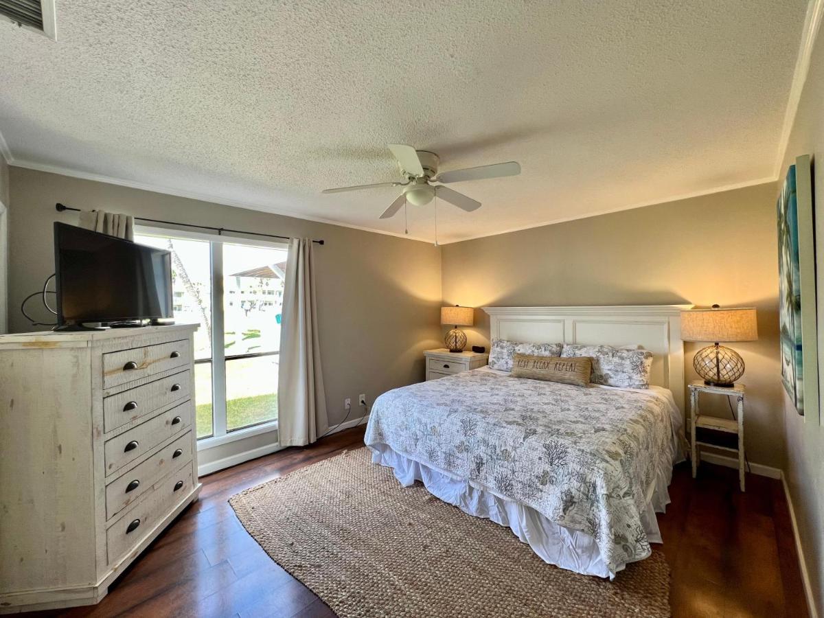 Sandpiper Cove 1089 * Destin