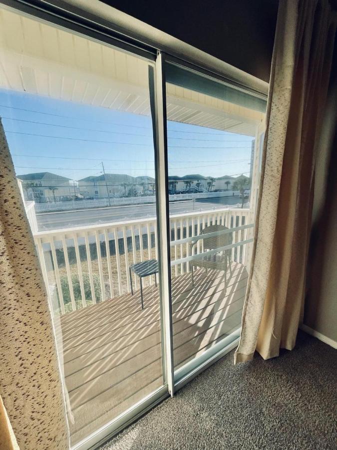 Sandpiper Cove 9207 * Destin