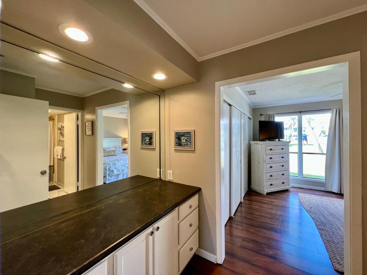 Sandpiper Cove 1089 *
