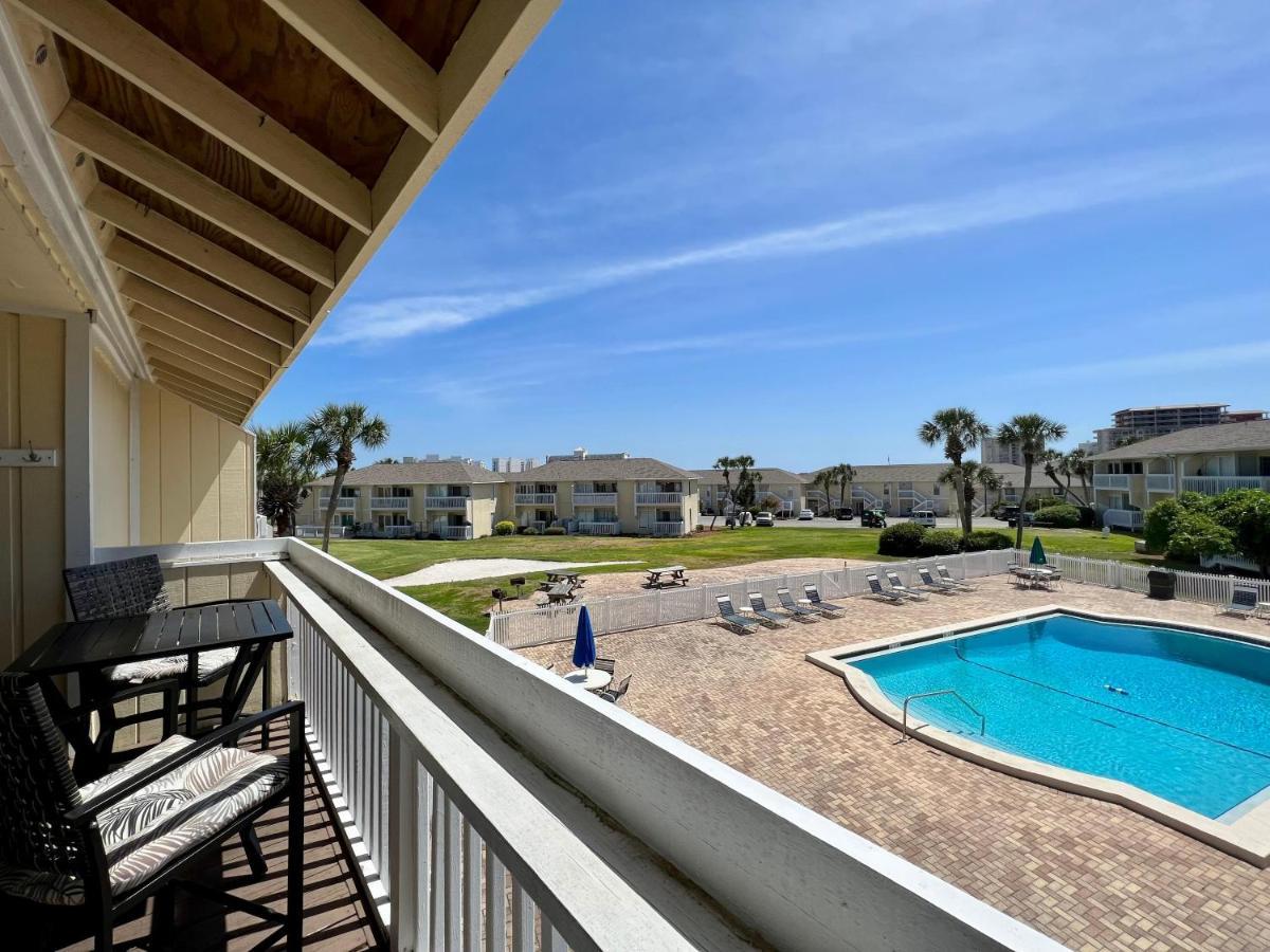 Sandpiper Cove 2009 *