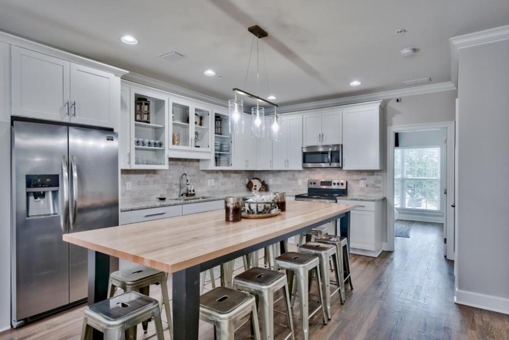 Tusker With Pool And Designer Interior Destin