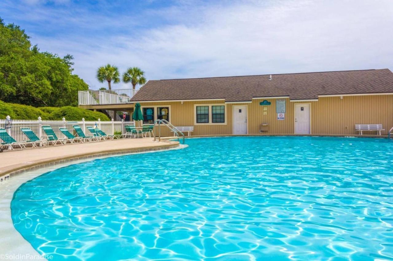 Golf Tee Lane - 27g - Rock-a-bye Beachy Holiday home *