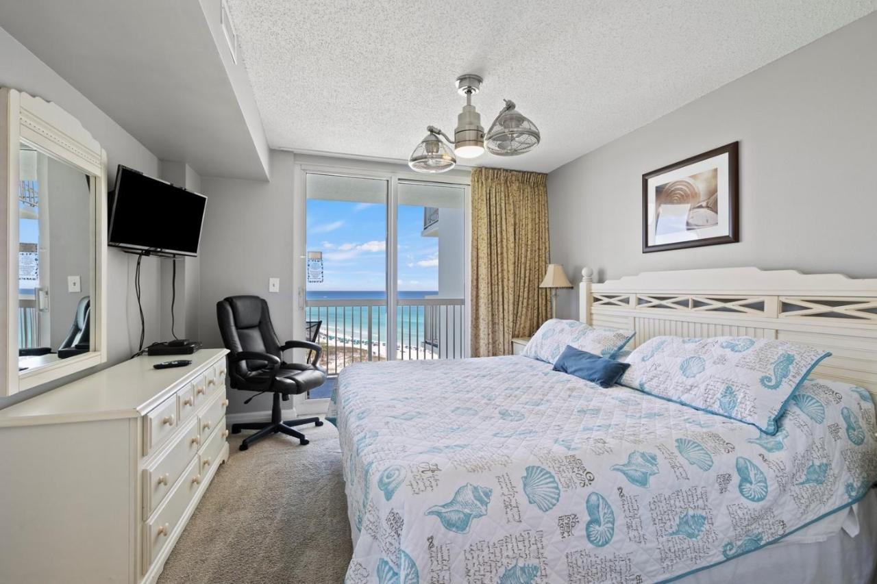 Pelican 1418 By Pelican Management * Destin