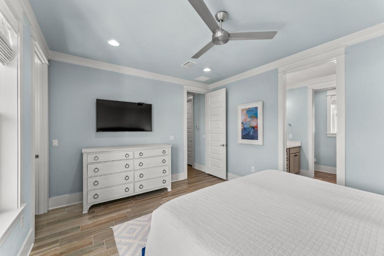 White Coral Chateau With Lsv And Heated Pool