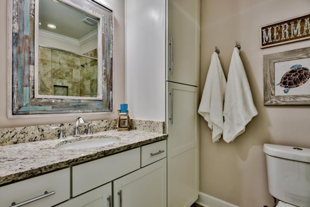 Apartment Tusker With Pool And Designer Interior Destin