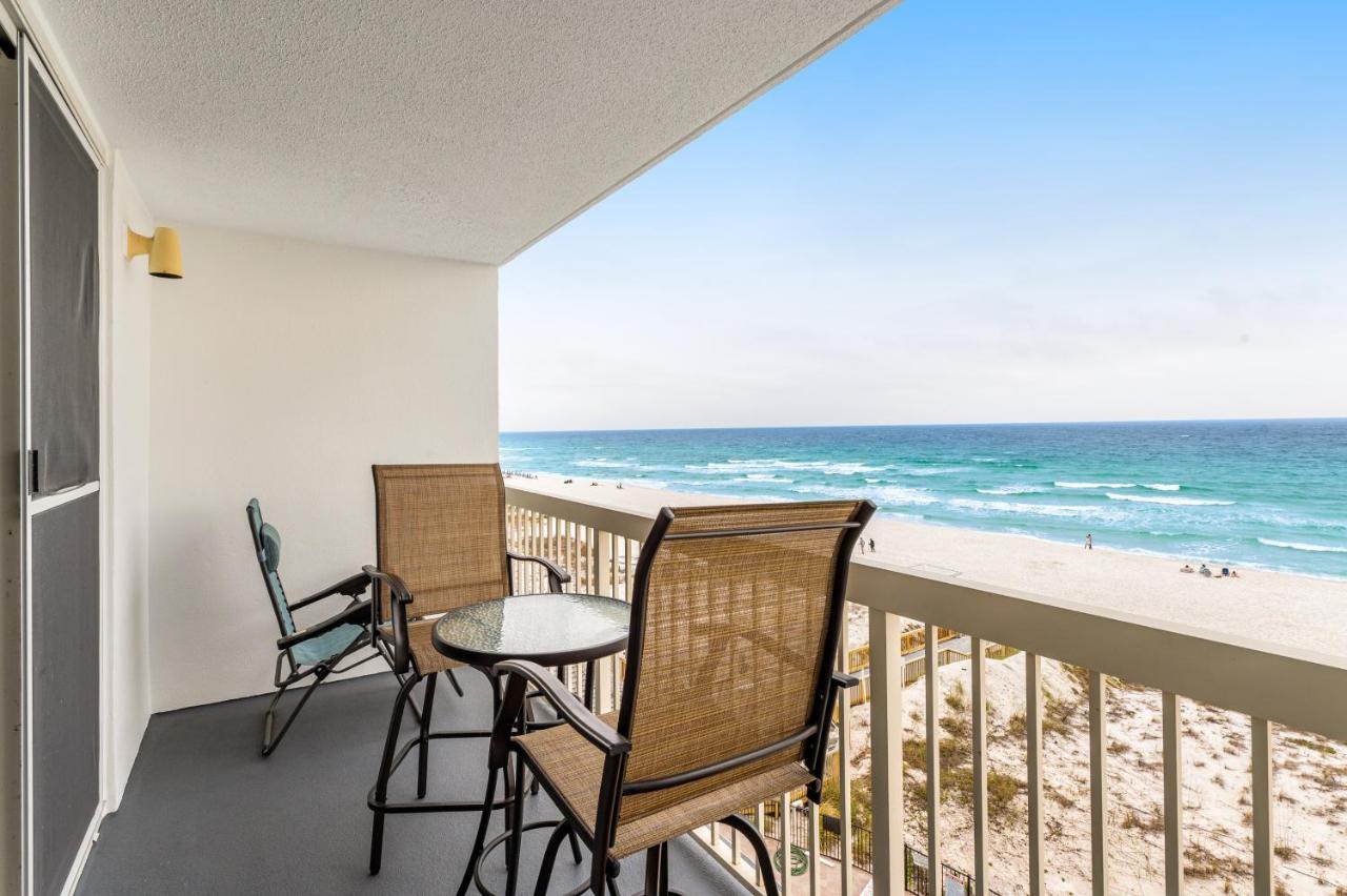 Pelican Destin