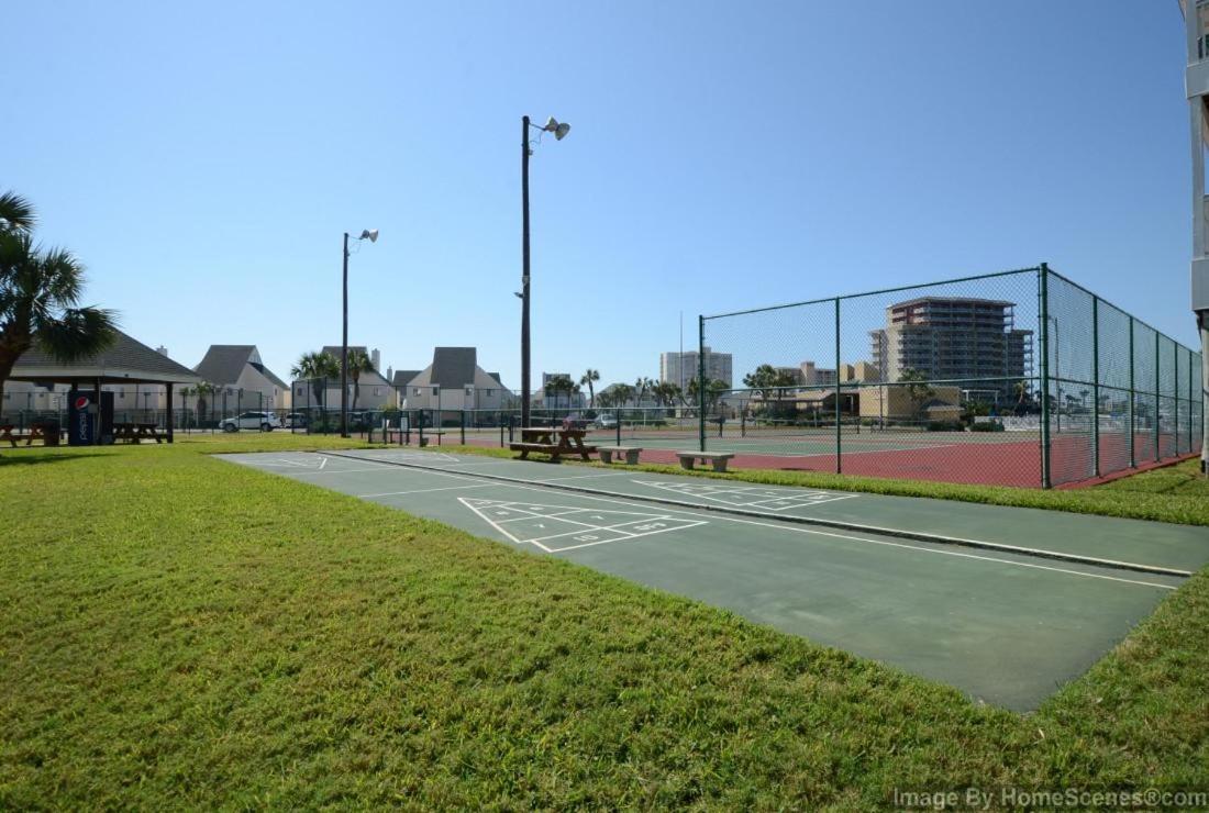 Sandpiper Cove 2070 *