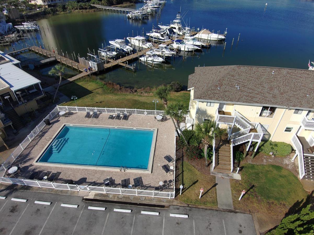 Sandpiper Cove 1230 * Destin