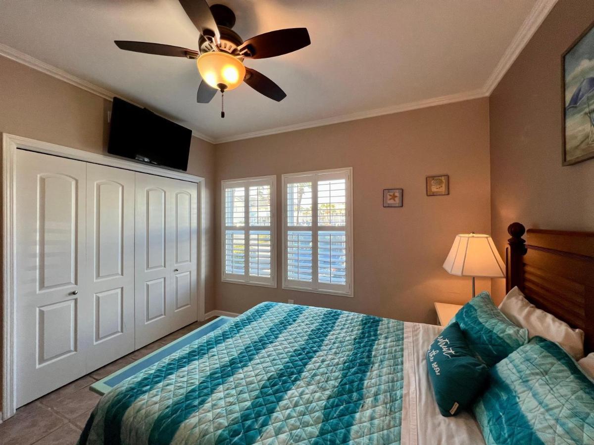 Sandpiper Cove 9113 *