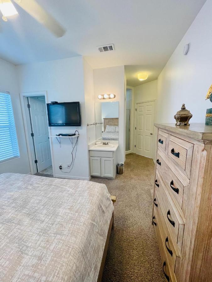 Sandpiper Cove 9207 *