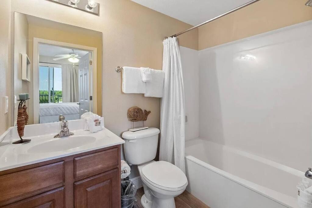 Kokomo Retreat- Steps From Pools & Private Beach! * Destin