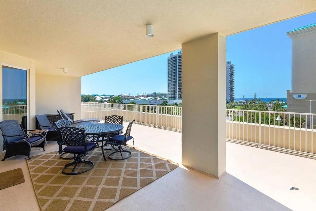 Villa Kokomo Retreat- Steps From Pools & Private Beach!
