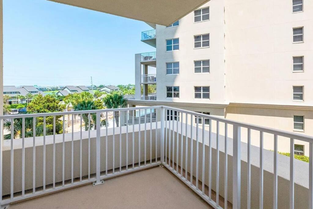 Villa Kokomo Retreat- Steps From Pools & Private Beach! *