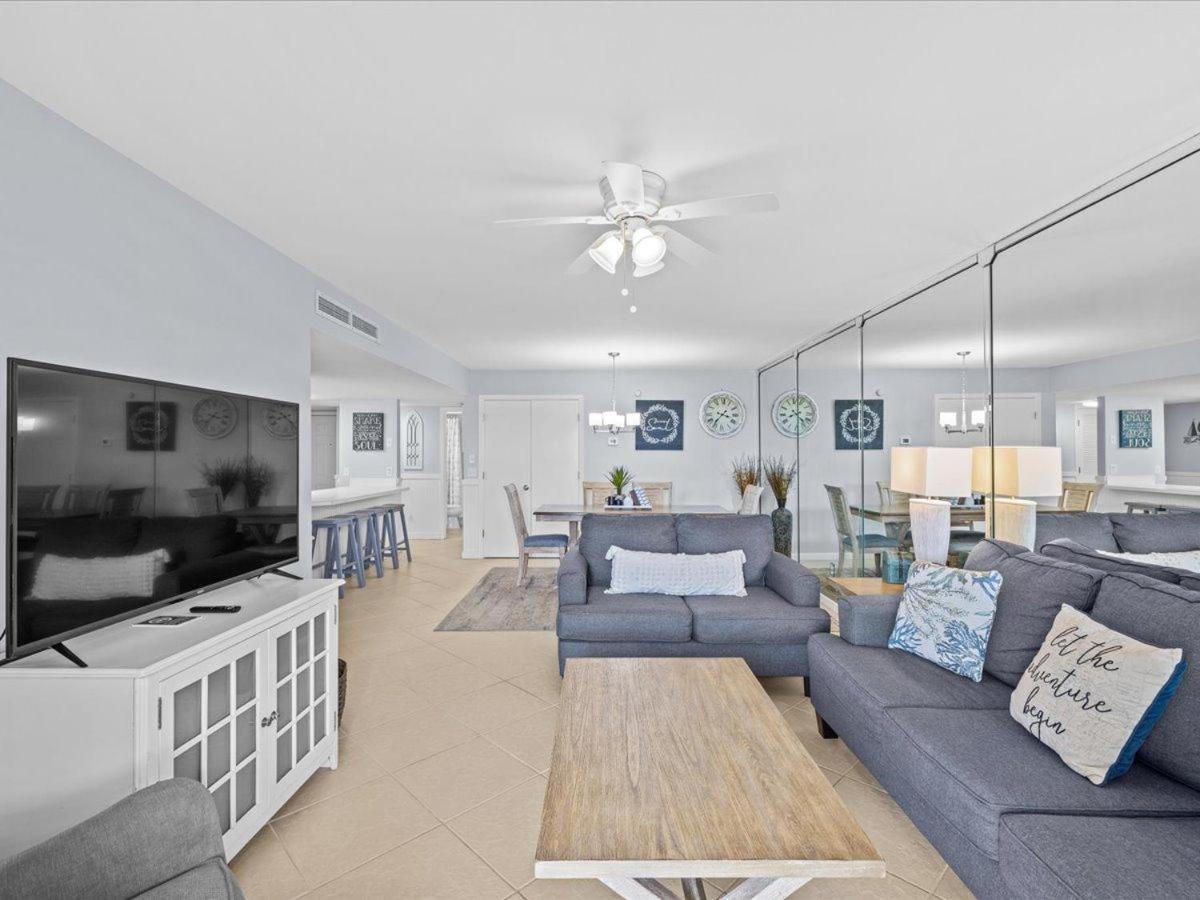 Surf And Racquet Unit 102 * Destin