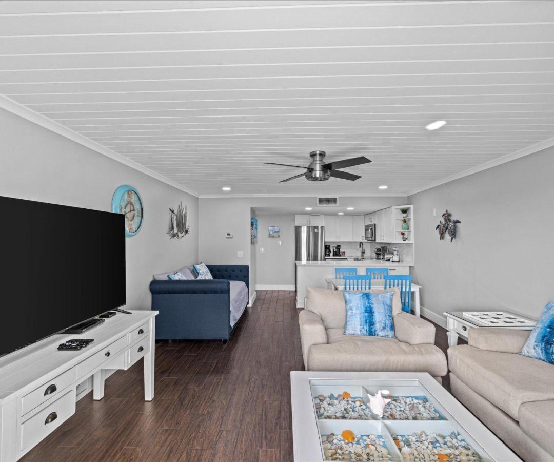 Surf And Racquet Unit 109 * Destin